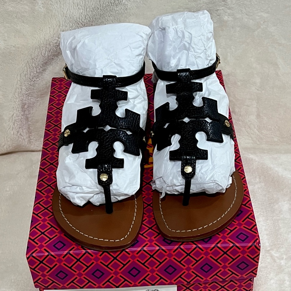 Tory Burch Black Elba Tumbled Leather thong    Size 8 price firm